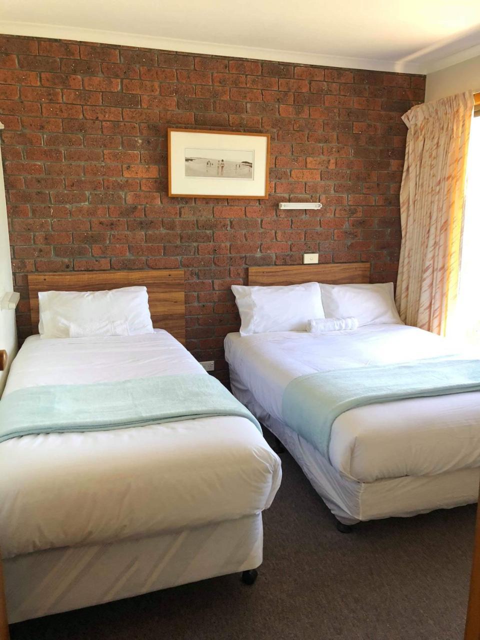 Lakes Jakaranda Holiday Units レイクス・エントランス エクステリア 写真